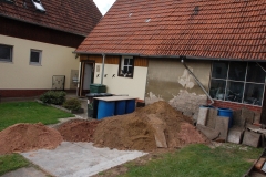 Base sealing mounds (00)